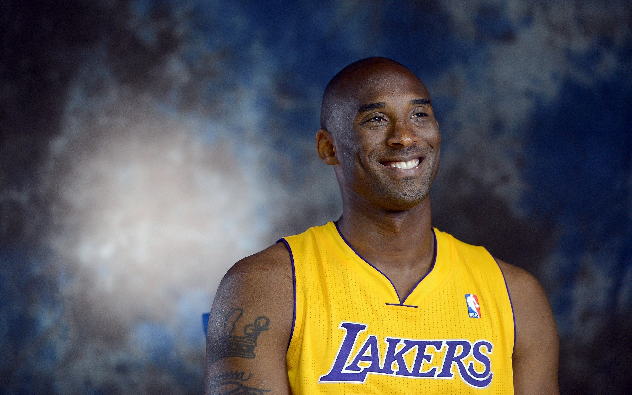 内线新援首 内线新援首