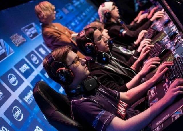 也为他们在 也为他们在